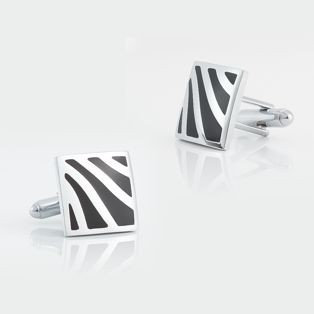 Square cufflinks in black twill enamel and lacquered metal cufflinks